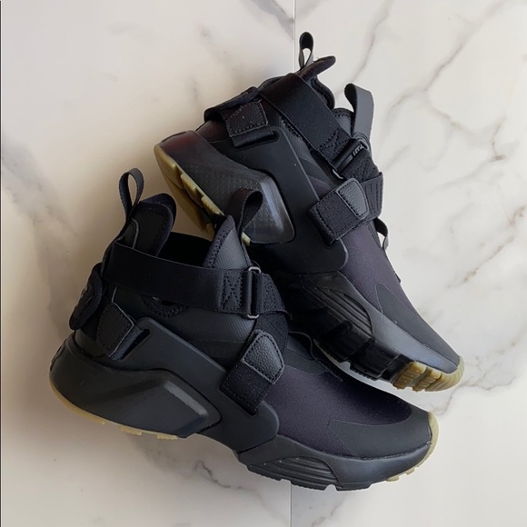 NWT Nike huarache city - Picture 7 of 8